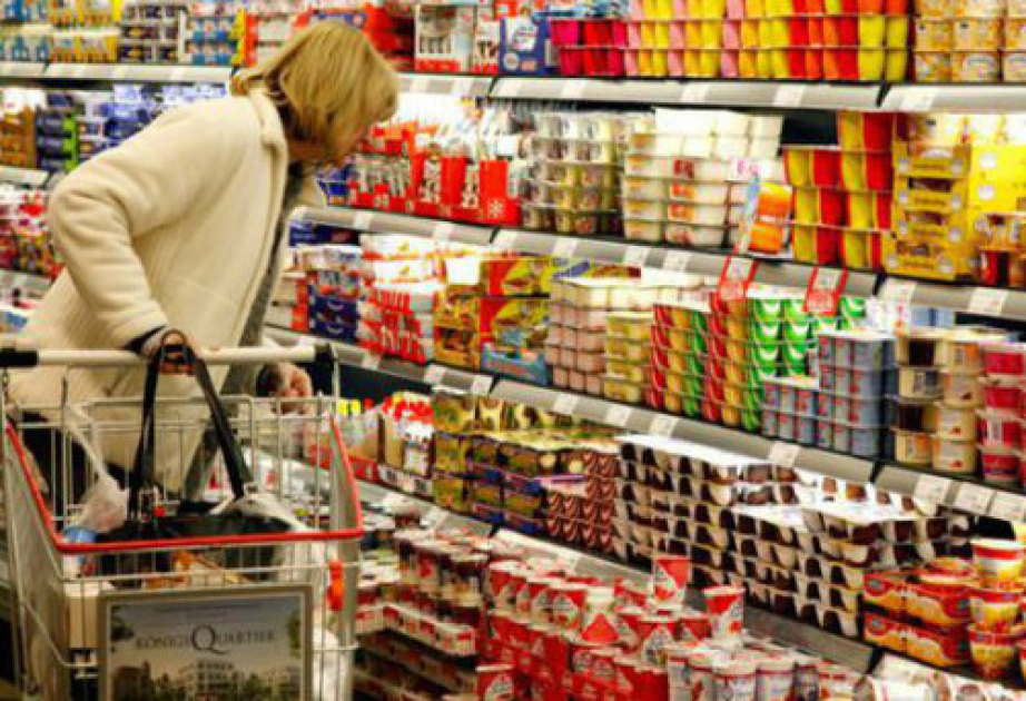 Marketin içində və çölündə