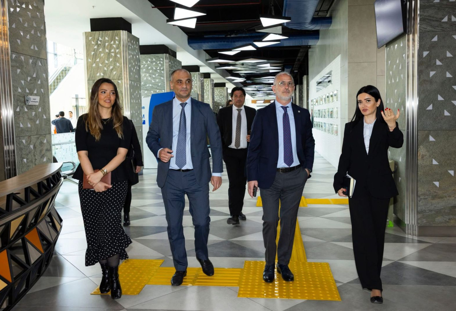 İtaliyalı parlamentarilər “ASAN xidmət” barədə məlumatlandırılıb