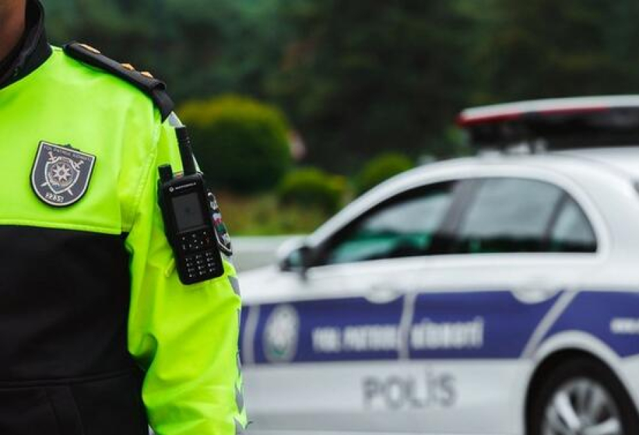 Sərxoş halda mikroavtobus idarə edən şəxsin qanunazidd əməllərinin qarşısı alınıb