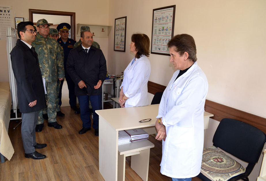 Ombudsman Aparatının nümayəndələri hərbi qulluqçularla görüşüblər