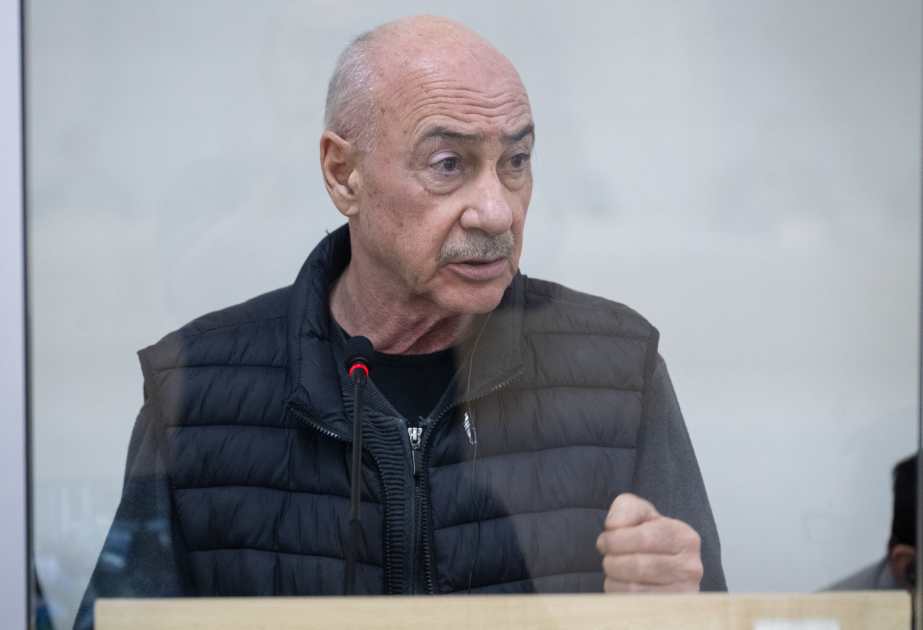 На суде продемонстрированы видеоматериалы, отражающие пребывание Аркадия Гукасяна в Шуше сразу после оккупации города