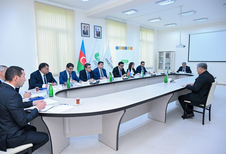 Fərid Qayıbov Yevlax və Mingəçevir şəhər sakinləri ilə görüşüb