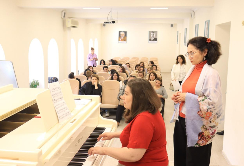 Müəllimlərin attestasiya nəticələrinə uyğun təlimlər başlayıb