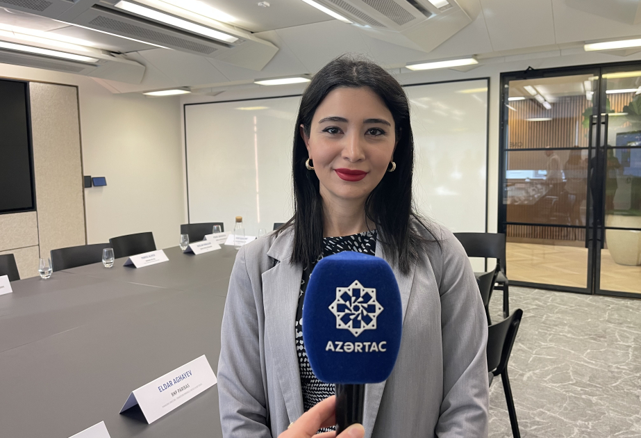 La azerbaiyana que fundó una startup de energía verde en Londres: “Azerbaiyán tiene un potencial significativo para los inversores extranjeros”