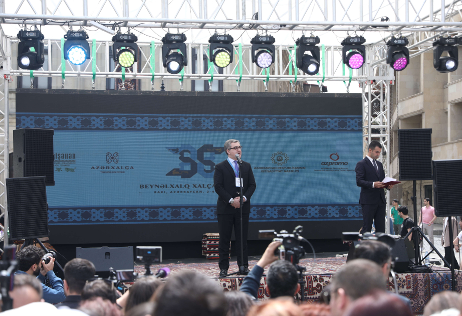 Baku hosts International Carpet Festival