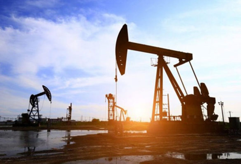 Azerbaijani oil price declines in global markets