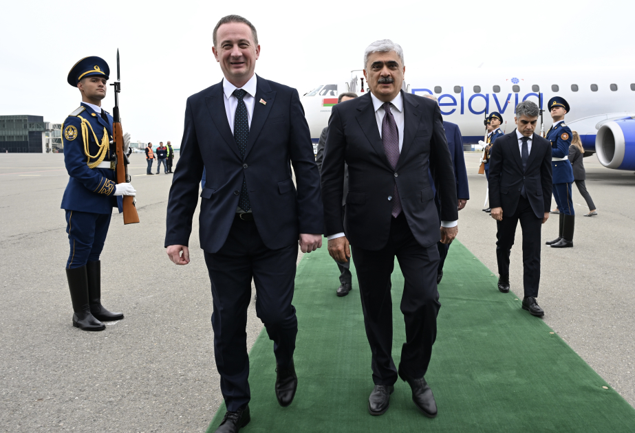 El Primer Ministro de la República de Belarús ha llegado en visita oficial a Azerbaiyán