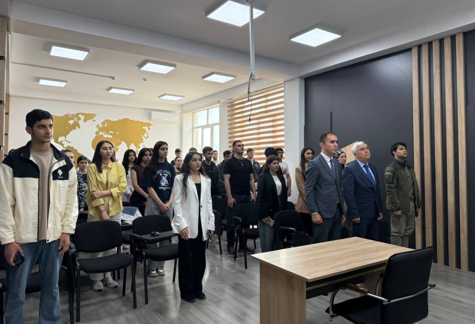 “Gənclərin vətənpərvərlik ruhunda formalaşmasında qəhrəmanlarımızın rolu” mövzusunda tədbir keçirilib