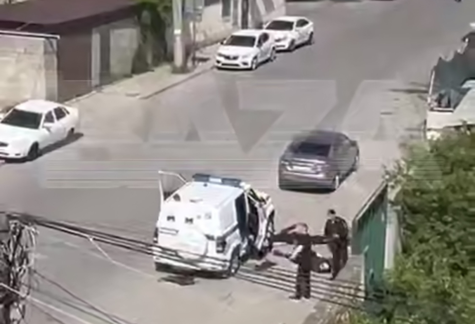 В Махачкале при вооруженном нападении на экипаж ДПС погибли двое полицейских