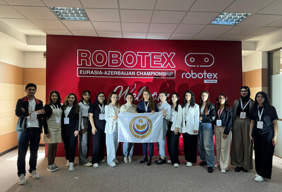 Los equipos de la ADPU ganaron el "Campeonato Euroasiático Robotex de Azerbaiyán"