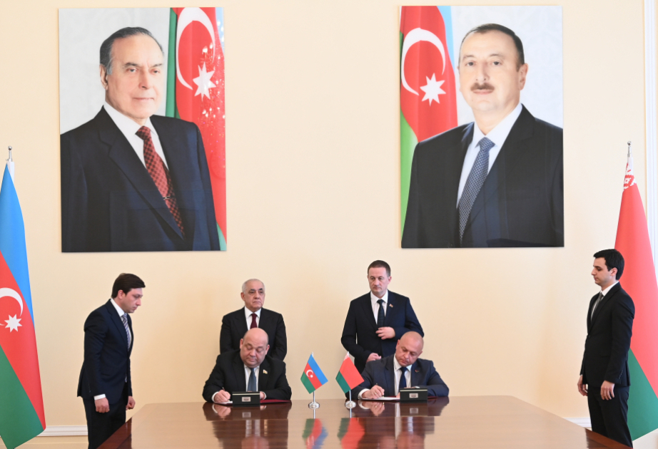 L’Azerbaïdjan et le Bélarus signent un mémorandum sur l’approvisionnement d'équipements de tracteurs
