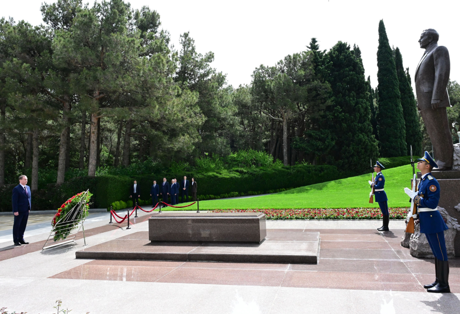 Belarusian PM visits Alley of Honors