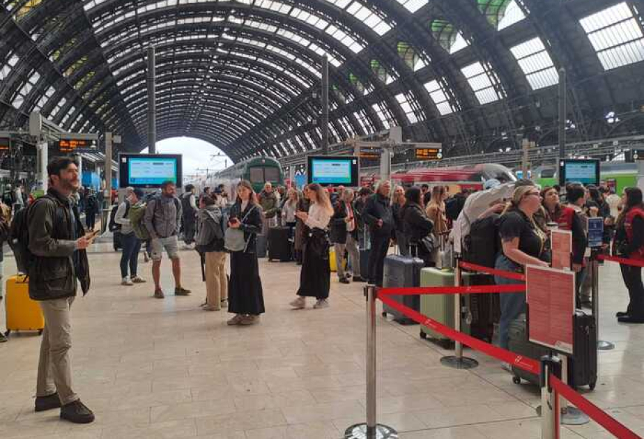 İtaliyada dəmiryolçular tətil edirlər