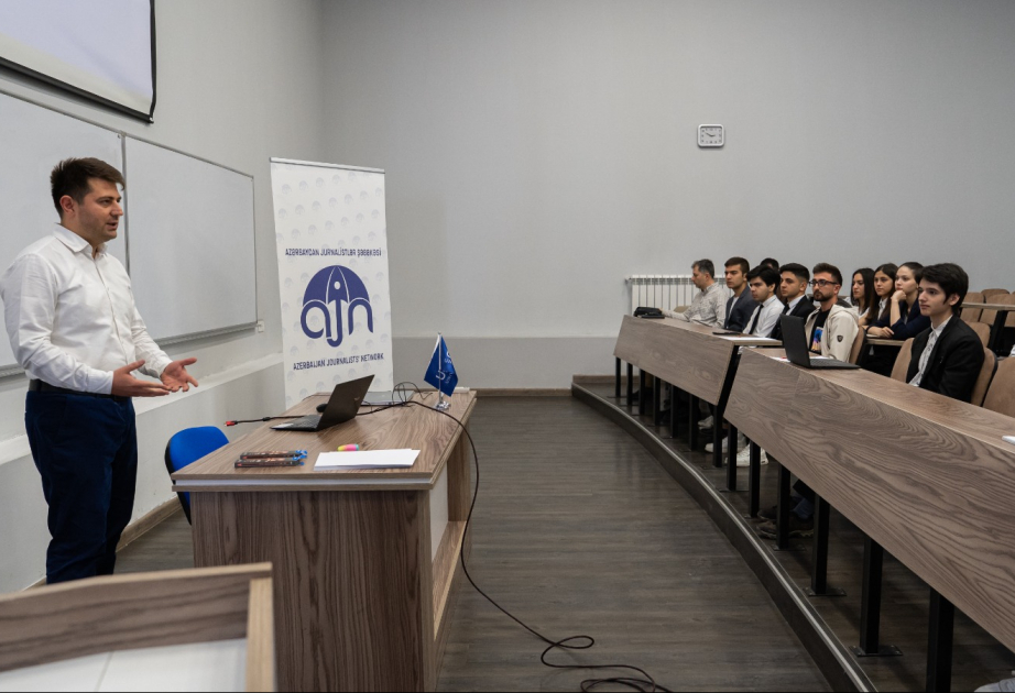 Peşə məktəblərində təhsil alan tələbələr üçün kommunikasiya üzrə təlimlər təşkil olunub