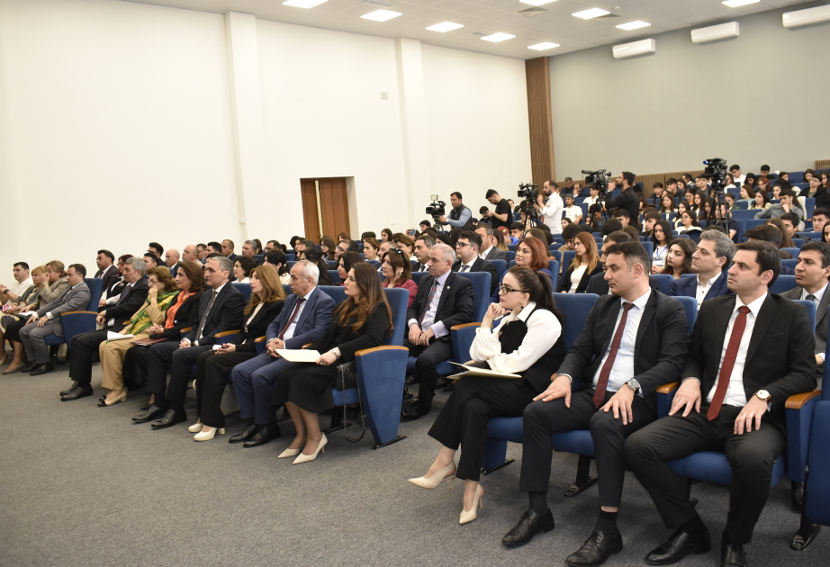 Konferenz zum Thema „Heydar Aliyevs Erbe: Aserbaidschanische Verfassung und Wiederherstellung unserer Souveränität“ in Khankendi