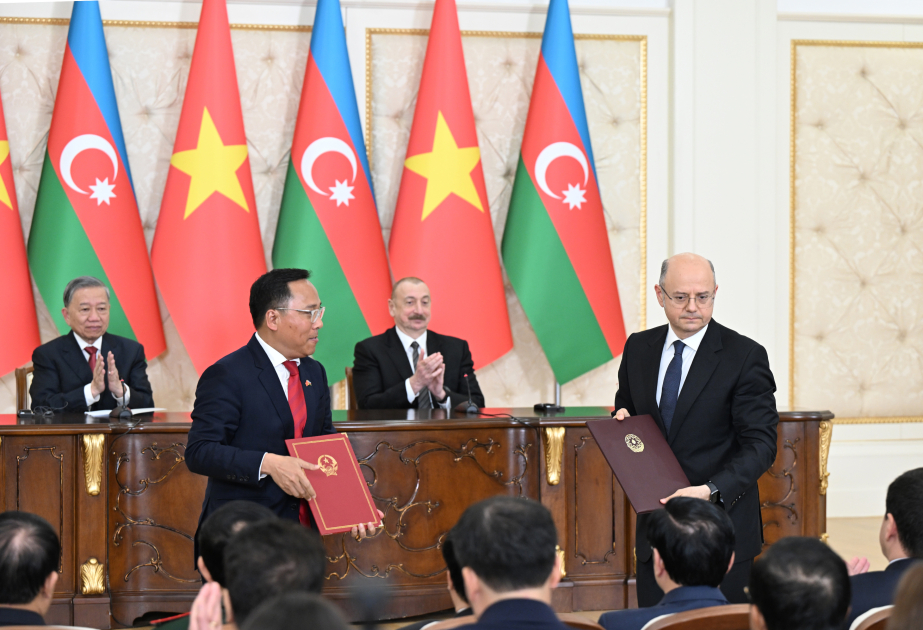 Azerbaijan, Vietnam exchanged signed documents VIDEO