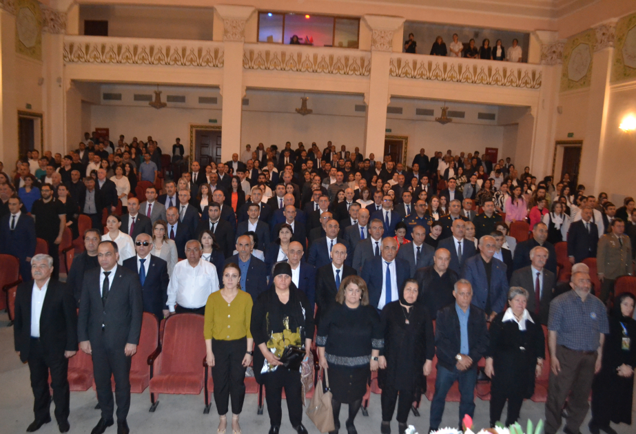 El Líder Nacional Heydar Aliyev es una figura histórica que inmortalizó la independencia y fortaleció el Estado