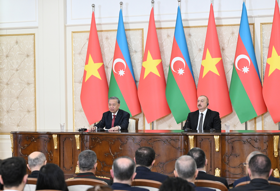 El Secretario General del Partido Comunista de Vietnam propuso cinco cuestiones para la implementación de las disposiciones reflejadas en la Declaración Conjunta