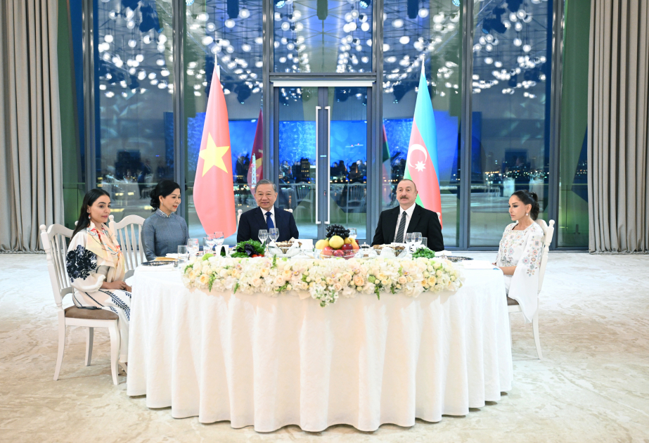 El Presidente de Azerbaiyán ofreció una cena de Estado en honor del Secretario General del Comité Central del Partido Comunista de Vietnam