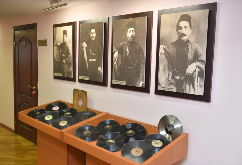 Bu arxivdə ən nadir səs yazıları saxlanılır -  FOTOLAR