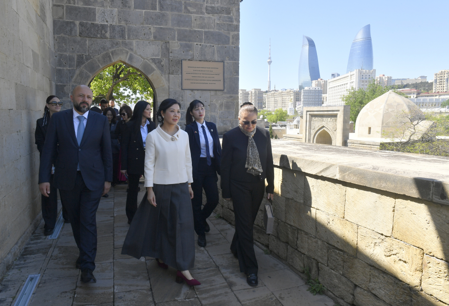 Spouse of General Secretary of Central Committee of Communist Party of Vietnam visits Icherisheher