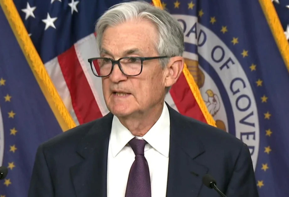 Fed warns of stagflation while Trump signals a hard line in China talks