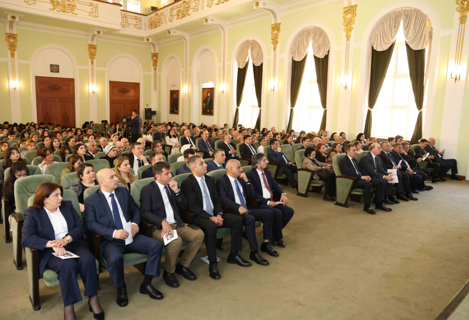 UNEC-də “Heydər Əliyev və müstəqil Azərbaycan quruculuğu strategiyası” mövzusunda elmi-praktik konfrans keçirilib