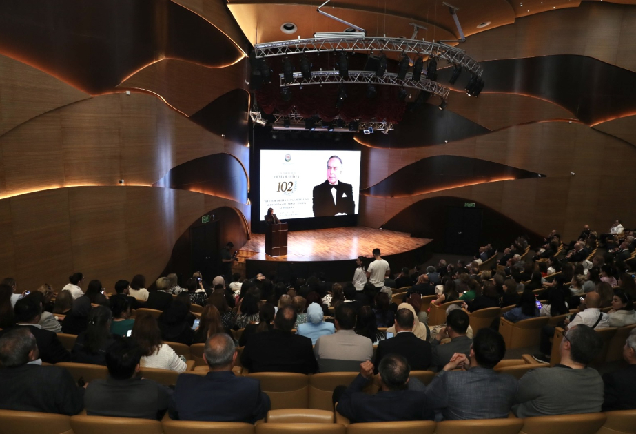 “Heydər Əliyev və Azərbaycan mədəniyyəti” adlı konfrans keçirilib VİDEO