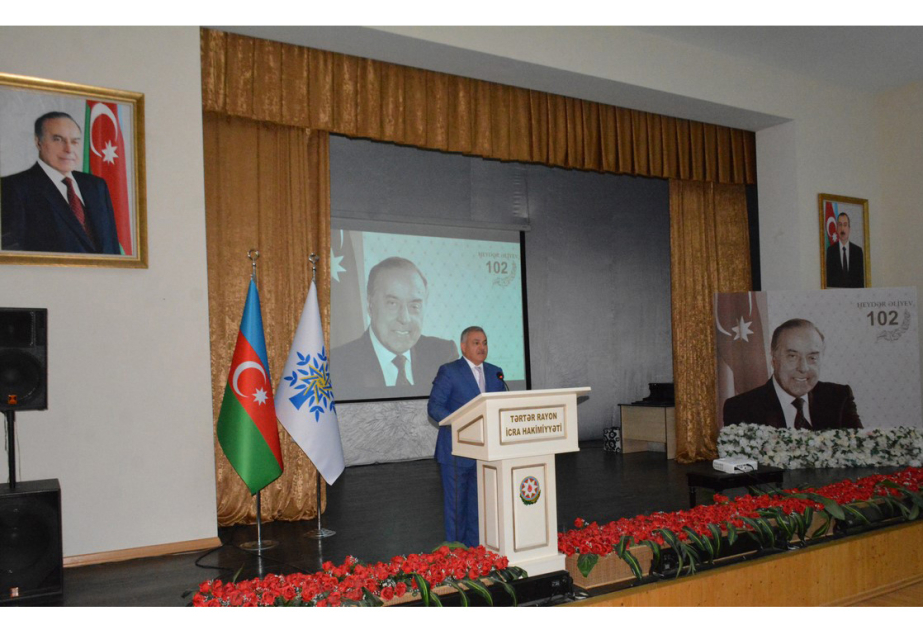 Ümummilli Lider Heydər Əliyev müstəqil Azərbaycanın Konstitusiyasının müəllifidir - konfrans