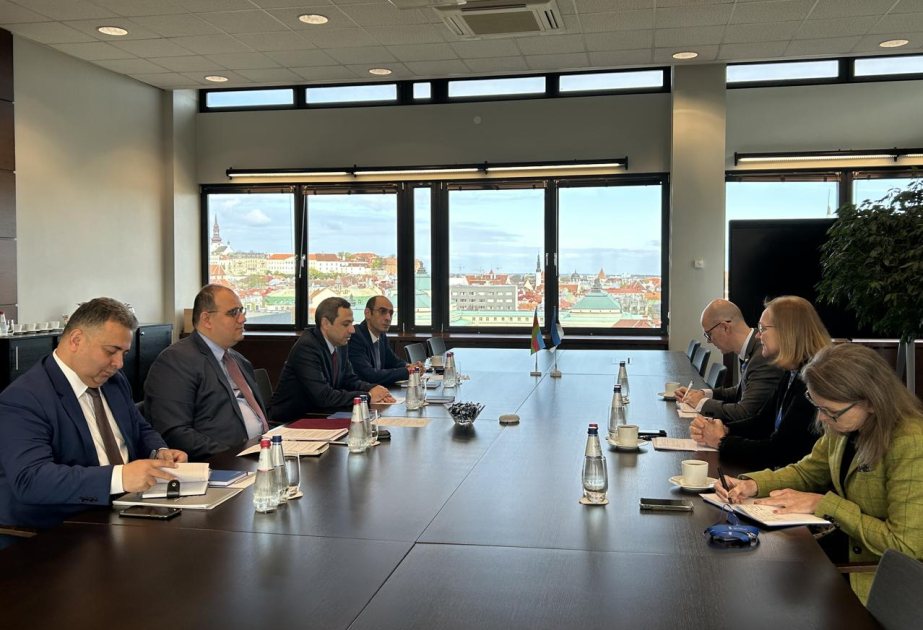 Consultas consulares celebradas entre Azerbaiyán y Estonia