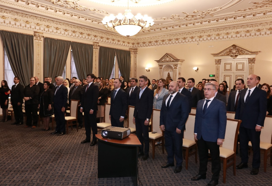 Ümummilli Lider Heydər Əliyevin anadan olmasının 102-ci ildönümü Diasporla İş üzrə Dövlət Komitəsində qeyd edilib