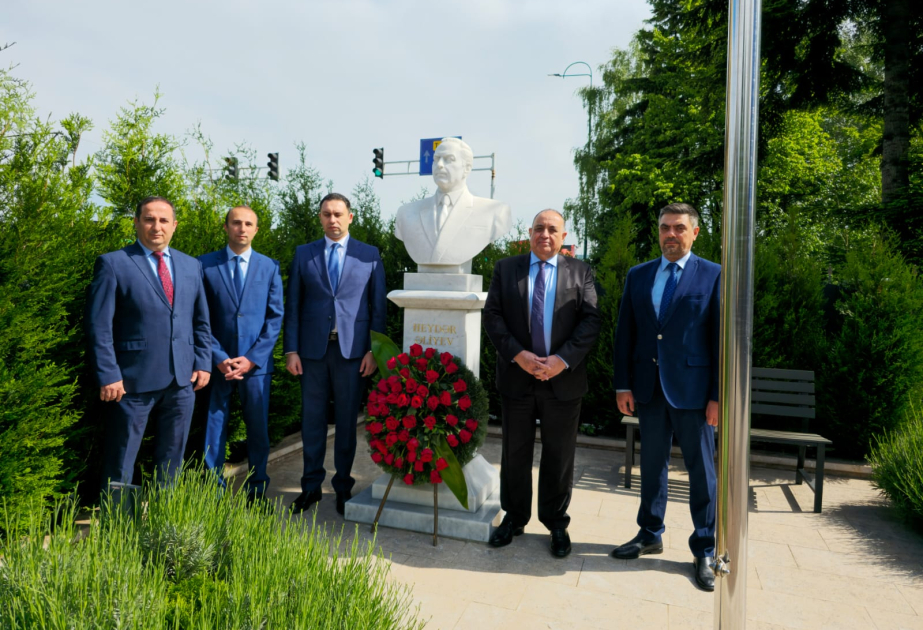 Sarayevoda Ulu Öndər Heydər Əliyevin əziz xatirəsi anılıb