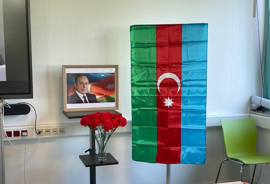 Almaniyanın Münster şəhərində Ulu Öndər Heydər Əliyevin xatirəsinə həsr olunmuş xüsusi dərs keçirilib
