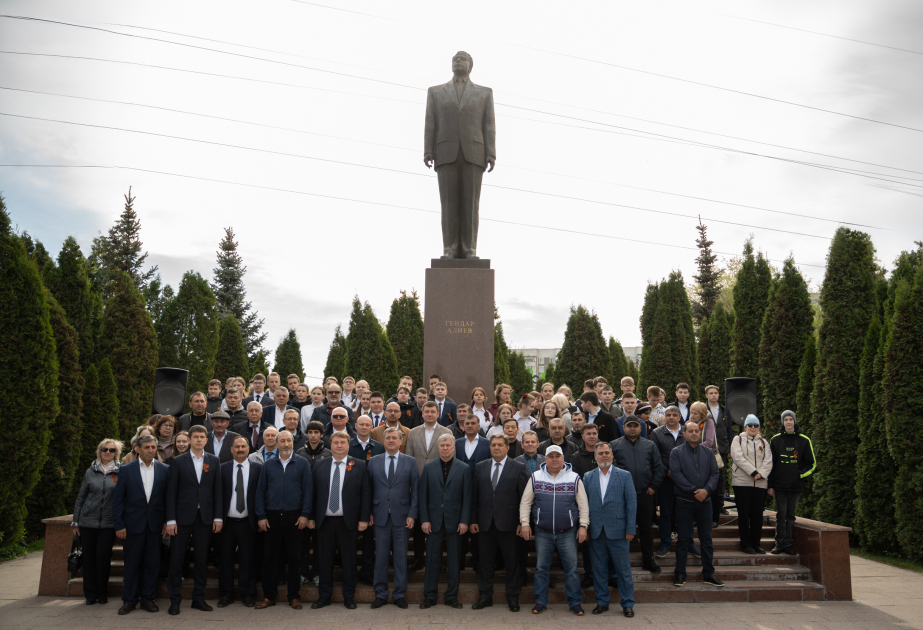 Rusiyanın Ulyanovsk şəhərində Ulu Öndərin anadan olmasının 102-ci ildönümü münasibətilə tədbir keçirilib