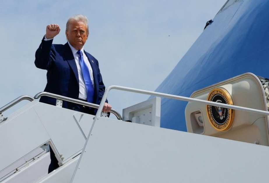Donald Tramp Yaxın Şərqə səfərə yola düşüb