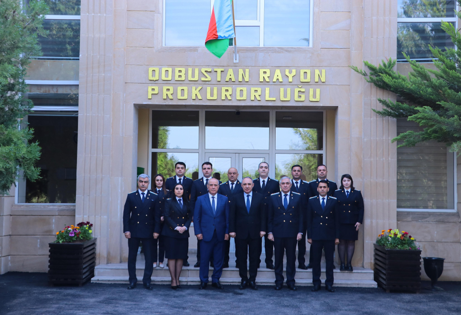 Baş prokuror Qobustan rayonunda vətəndaşların müraciətlərini dinləyib