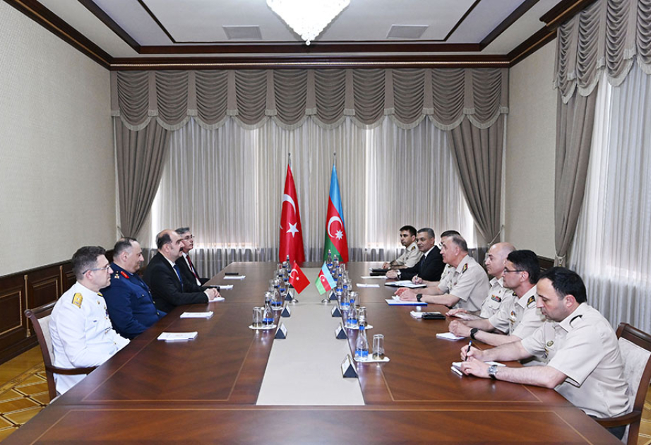 Azərbaycan ilə Türkiyə arasında hərbi təhsil sahəsində əməkdaşlığın daha da genişləndirilməsinə dair müzakirələr aparılıb