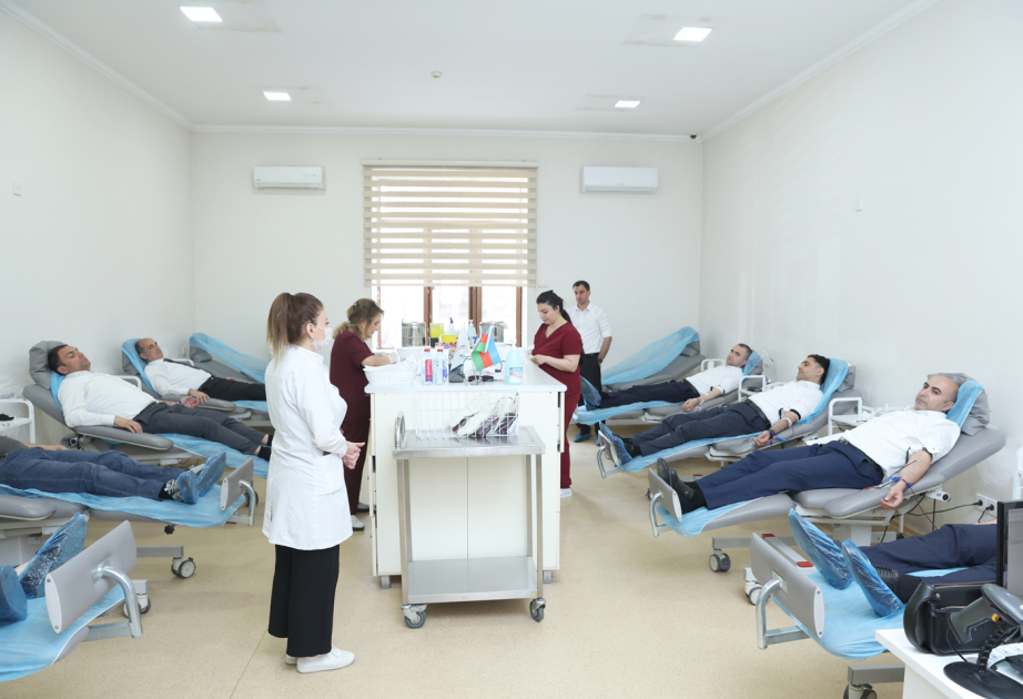 İqtisadiyyat Nazirliyinin əməkdaşlarının iştirakı ilə qanvermə aksiyası keçirilir