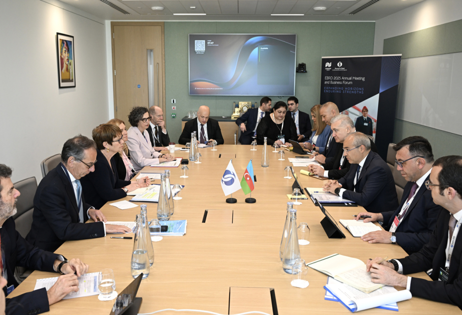Aserbaidschans Wirtschaftsminister hält in London mehrere Treffen ab