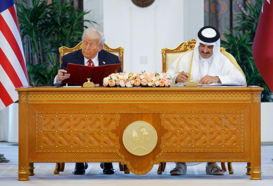 Donald Trump signe avec le Qatar un accord censé générer des échanges économiques d’au moins 1 200 milliards de dollars