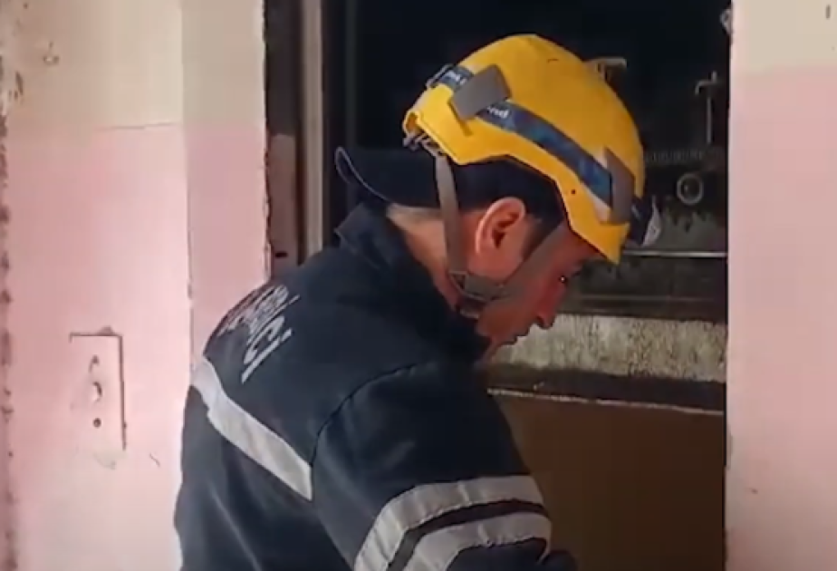 Bakıda liftdə qalan beş nəfər xilas edilib
