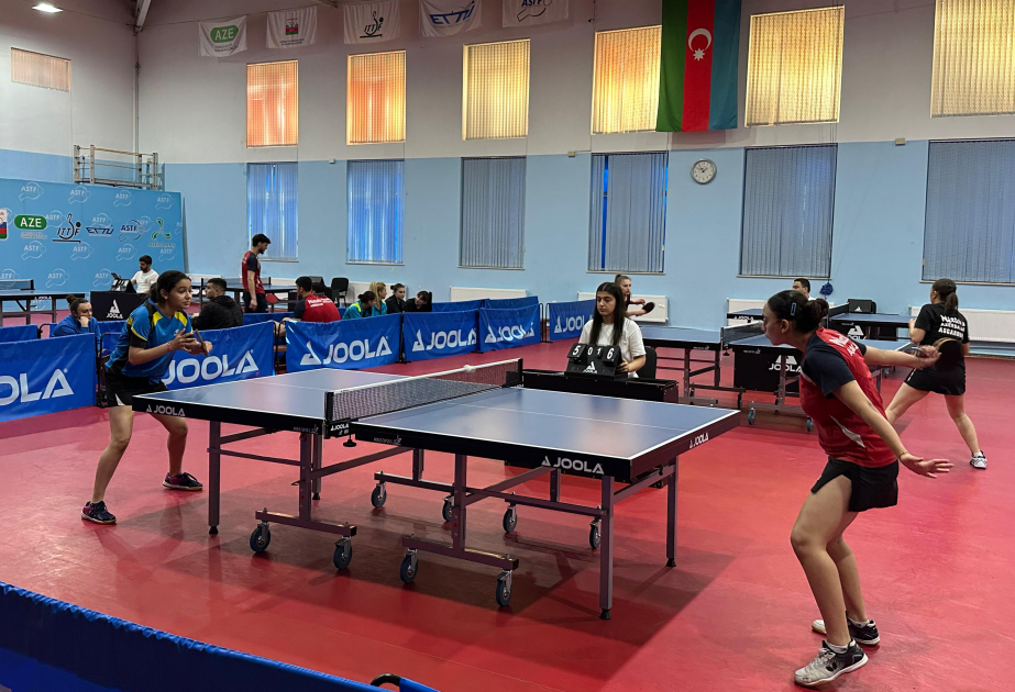 Stolüstü tennis üzrə komanda yarışlarında qalib və mükafatçılar məlum olub