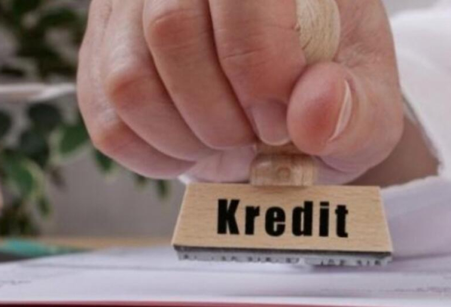 Kreditlərin 94 faizi banklar tərəfindən verilib