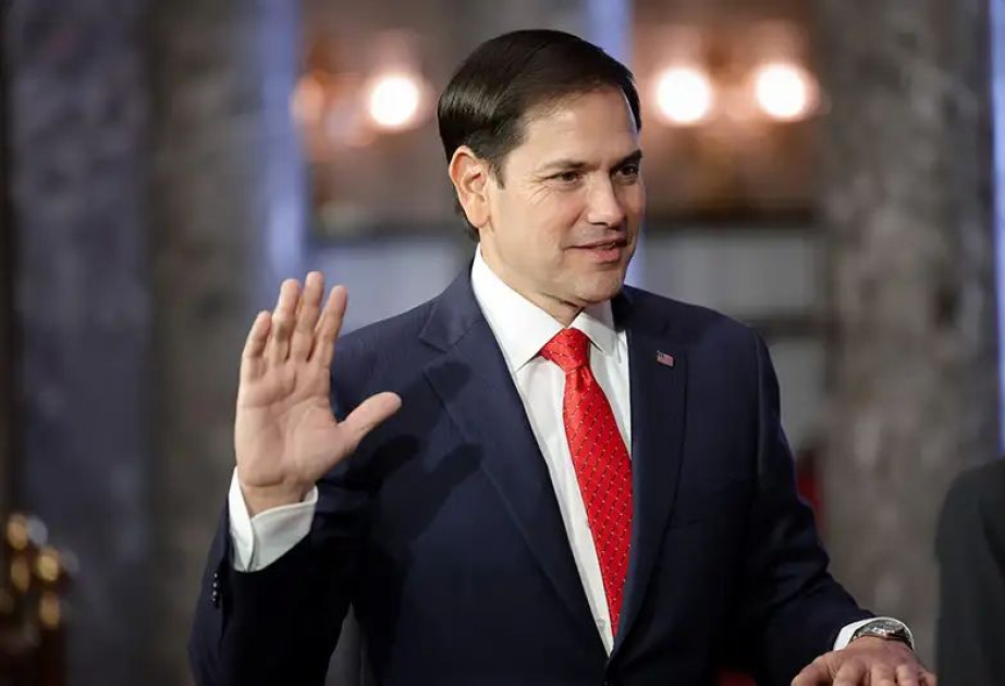 Rubio: Müharibənin başa çatmasının yeganə yolu Trampla Putinin bir masa arxasında oturmasıdır