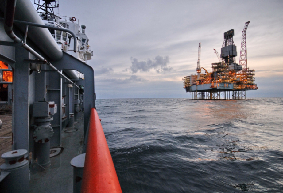 Azerbaijani oil price declines in global markets