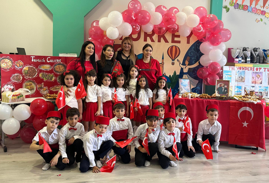 Lisey şagirdləri “Mədəniyyətlər Günü”nü qeyd ediblər