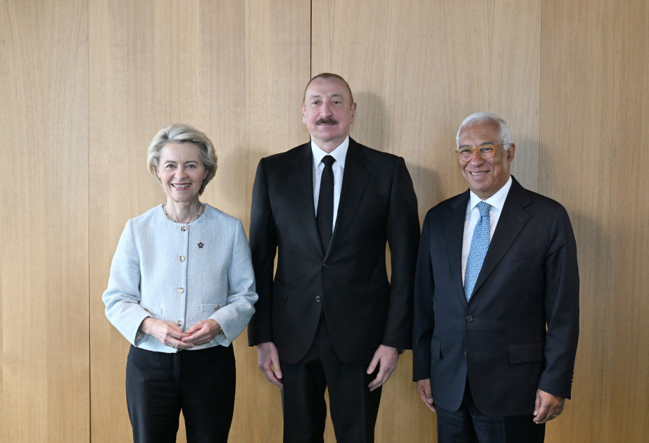 Aserbaidschans Präsident Ilham Aliyev, EU-Ratspräsident und Präsidentin der Europäischen Kommission treffen siich in Tirana VIDEO