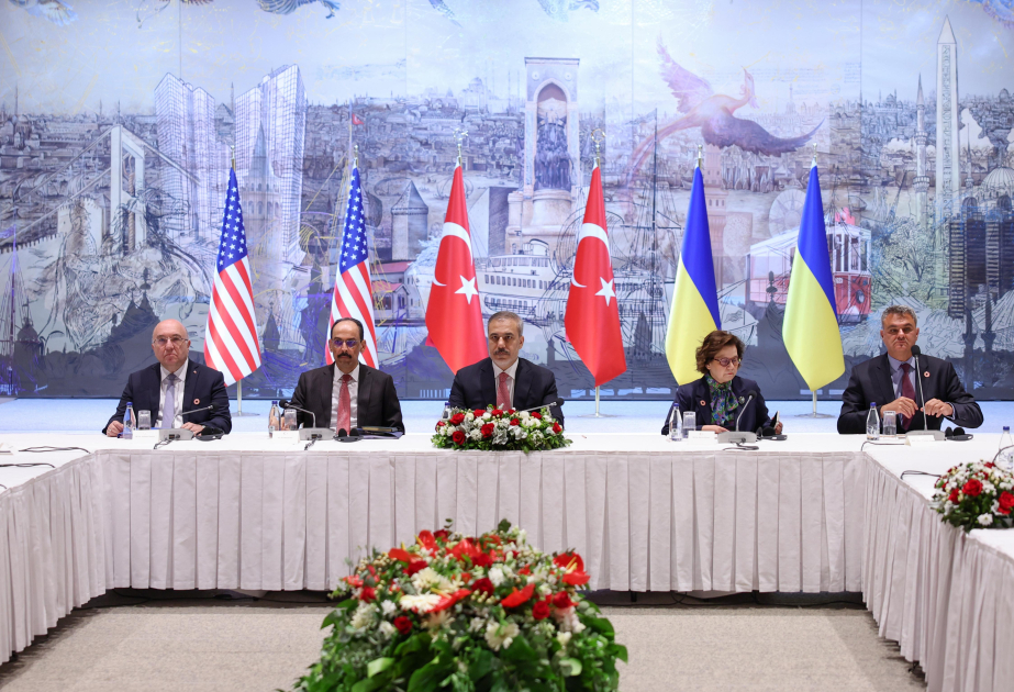Istanbul : Fin de la réunion tripartite Türkiye-Etats-Unis-Ukraine