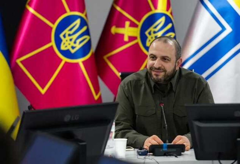Министр обороны Украины: Киев готов к полному и безусловному установлению режима прекращения огня на фронте