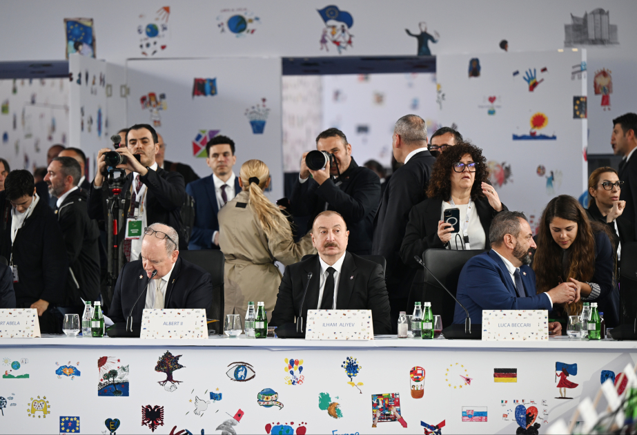 Le président Aliyev participe à la 1ère session plénière du 6ᵉ sommet de la Communauté politique européenne VİDEO